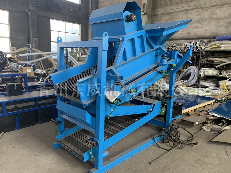 振动式选金机14